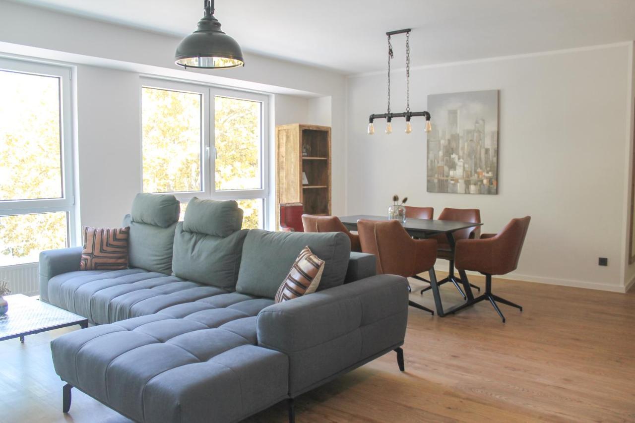 New York Apartment - Fuer Freunde & Familien, Stadtnah, Parkplatz, E-Ladestation, Gitterbox Fuer Fahrraeder, Fitnessstudio, Digitale Gaestemappe Mit Restaurant- Und Unternehmenstipps Кобленц Екстериор снимка