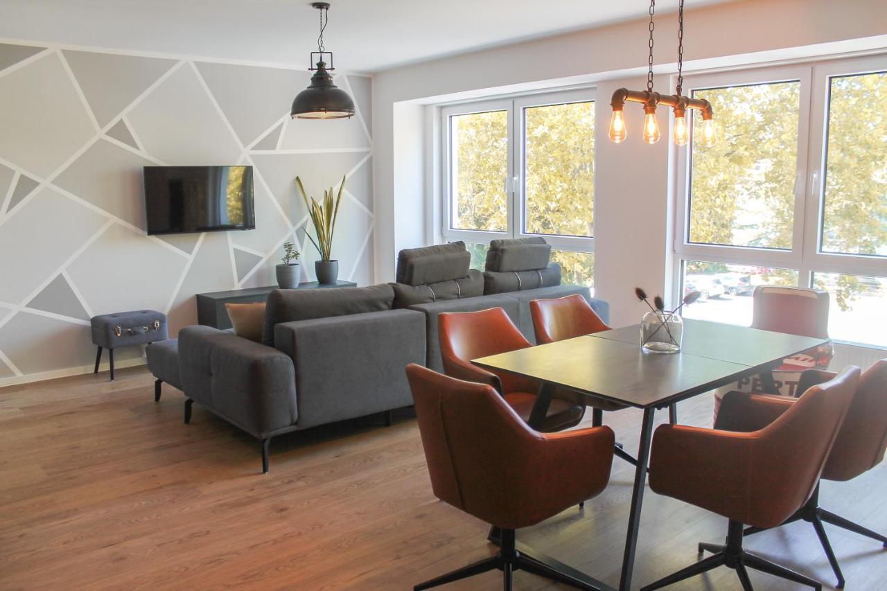 New York Apartment - Fuer Freunde & Familien, Stadtnah, Parkplatz, E-Ladestation, Gitterbox Fuer Fahrraeder, Fitnessstudio, Digitale Gaestemappe Mit Restaurant- Und Unternehmenstipps Кобленц Екстериор снимка