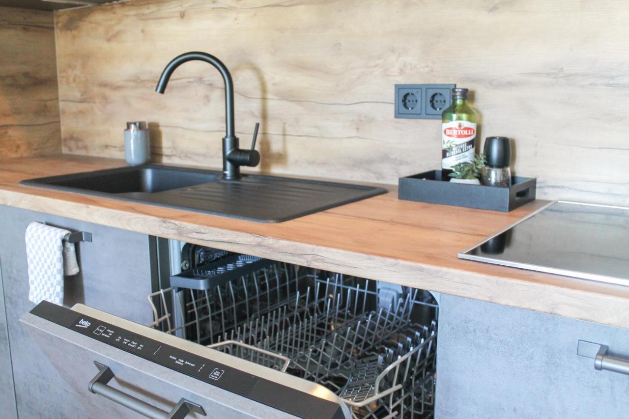 New York Apartment - Fuer Freunde & Familien, Stadtnah, Parkplatz, E-Ladestation, Gitterbox Fuer Fahrraeder, Fitnessstudio, Digitale Gaestemappe Mit Restaurant- Und Unternehmenstipps Кобленц Екстериор снимка